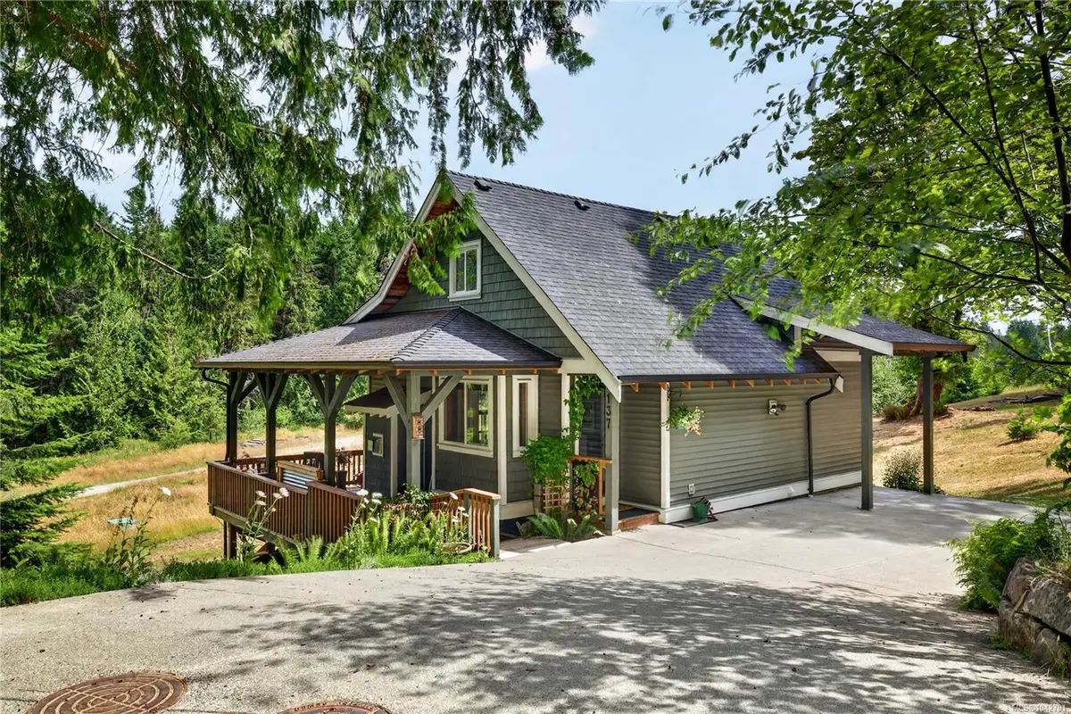 137 Ashya Rd, Salt Spring BC V8K 1E1
