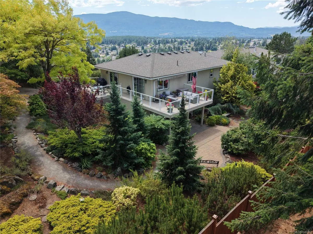 3255 Folkestone Dr, Nanaimo BC V9T 5V2