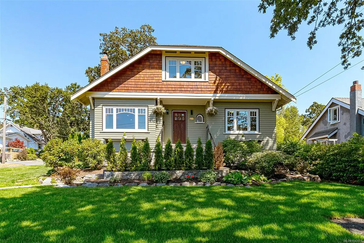 1276 Vista Hts, Victoria BC V8T 2J1