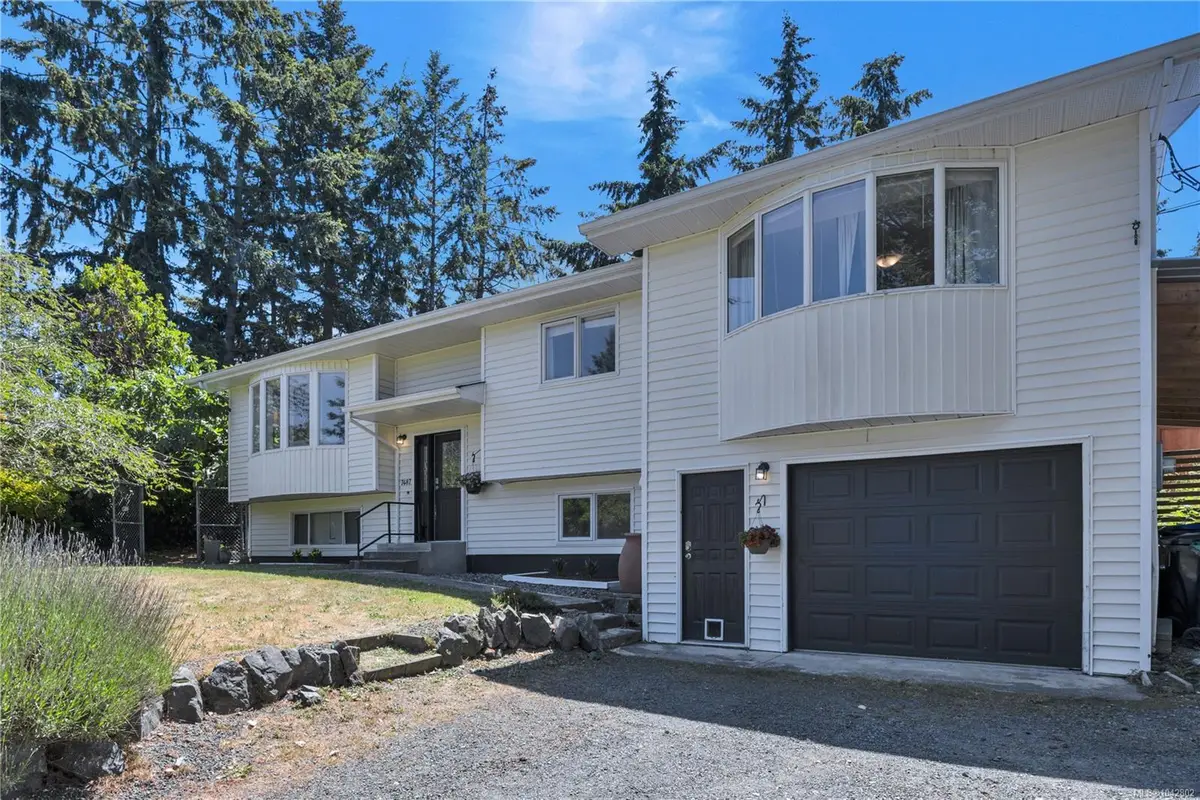 7487 Forest Turn Way, Lantzville BC V0R 2H0