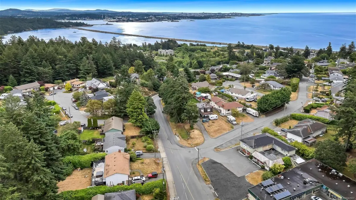 192 LAGOON Lagoon Rd #B, Colwood BC V9C 1X9