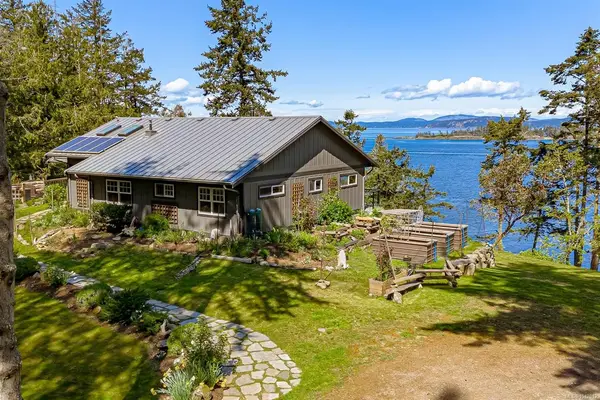 1308 Greenleaf Lane, Sidney Island BC V0N 2G0 - 2 bed, 2 bath property for sale in Sidney Island