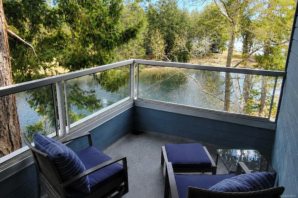 1600 Stroulger Rd #322, Nanoose Bay BC V9P 9B7