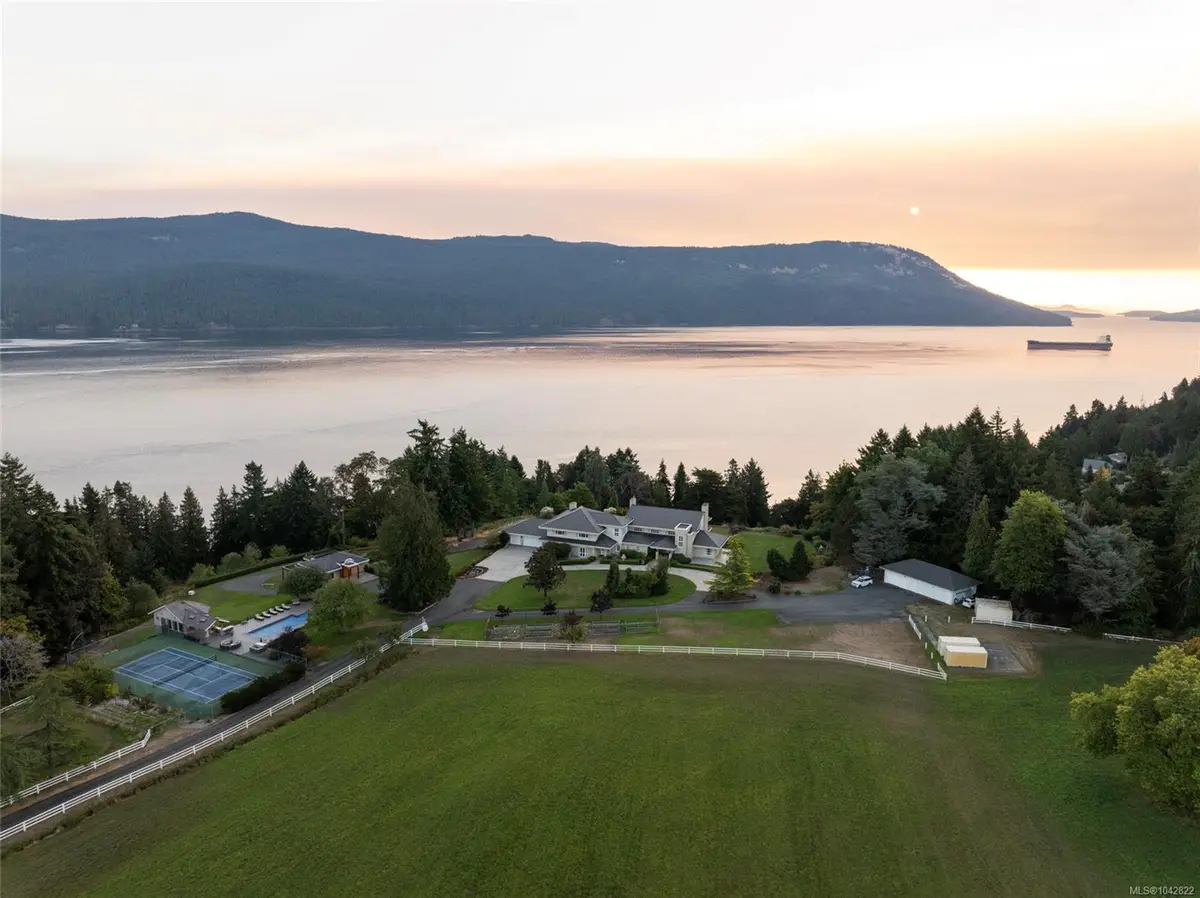 1257 Cherry Point Rd, Cowichan Bay BC V0R 1N2