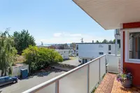 View 25