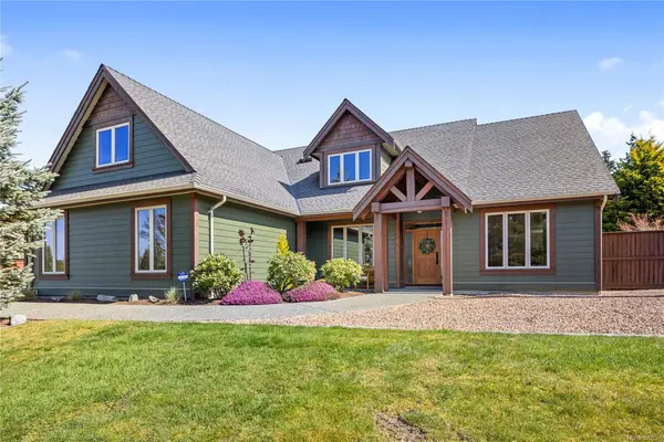 1520 Stone Lake Dr, Nanoose Bay BC V9P 9M6 - 4 bed, 4.0 bath in Nanoose Bay