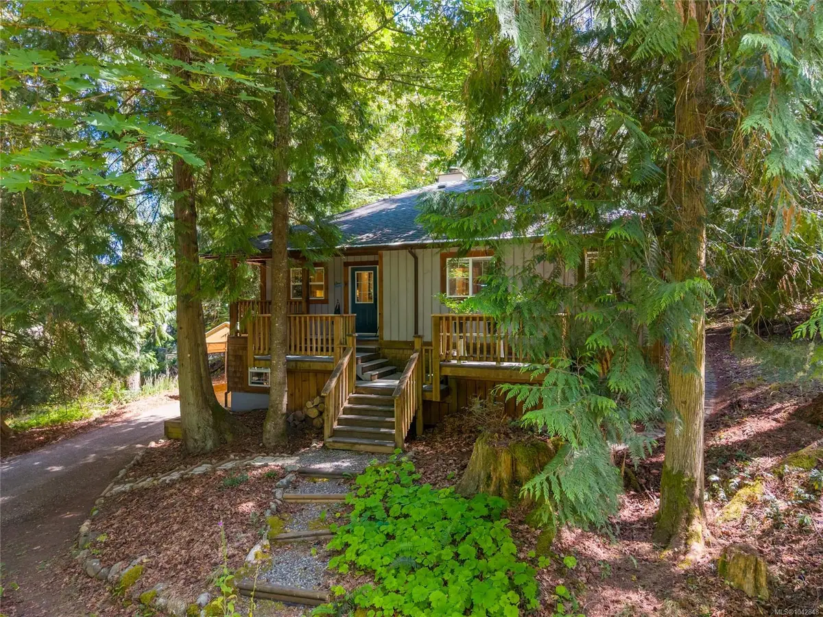 3729 Capstan Lane, Pender Island BC V0N 2M2