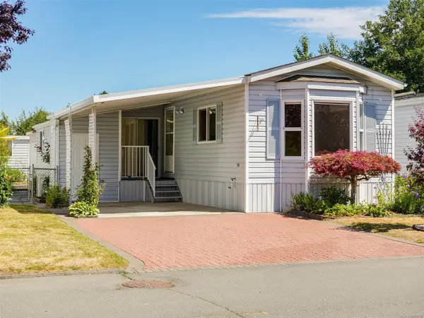 7509 Central Saanich Rd #2, Central Saanich BC V8M 2B5 - 2 bed, 1 bath property for sale in Central Saanich
