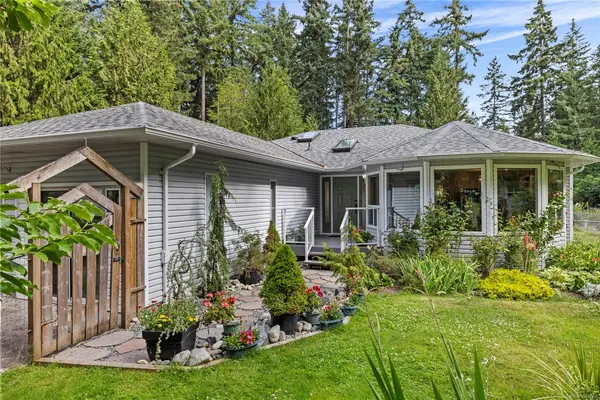3198 Melon Rd, Hilliers BC V9K 2J5 - 3 bed, 3 bath property for sale in Hilliers