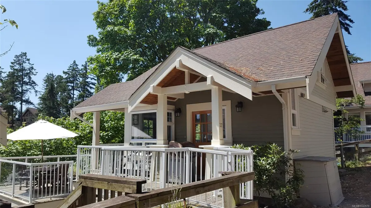 2315 MacKinnon Rd #27A, Pender Island BC V0N 2M1