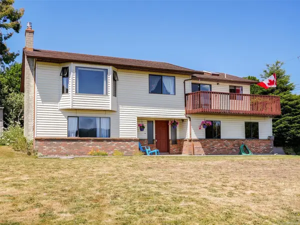 2022 Charters Rd, Sooke BC V9Z 0X1 - 3 bed, 3.0 bath in Sooke