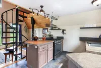 View 32