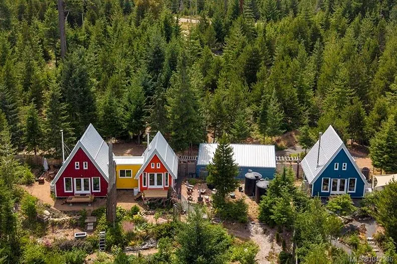 4150 Pinecrest Rd, Denman Island BC V0R 1T0
