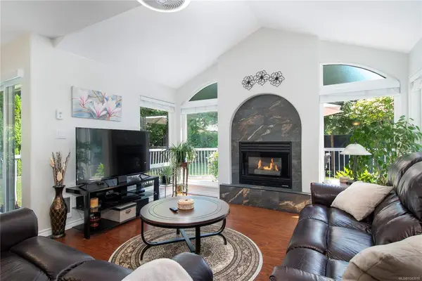 396 Harrogate Rd #33, Campbell River BC V9W 1W2 - 2 bed, 2.0 bath in Campbell River