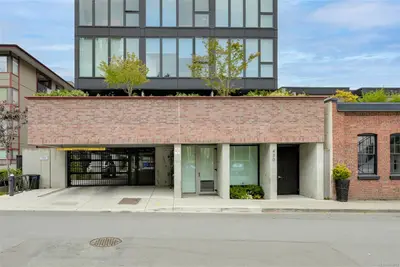 430 Parry St #204, Victoria BC V8V 2H7