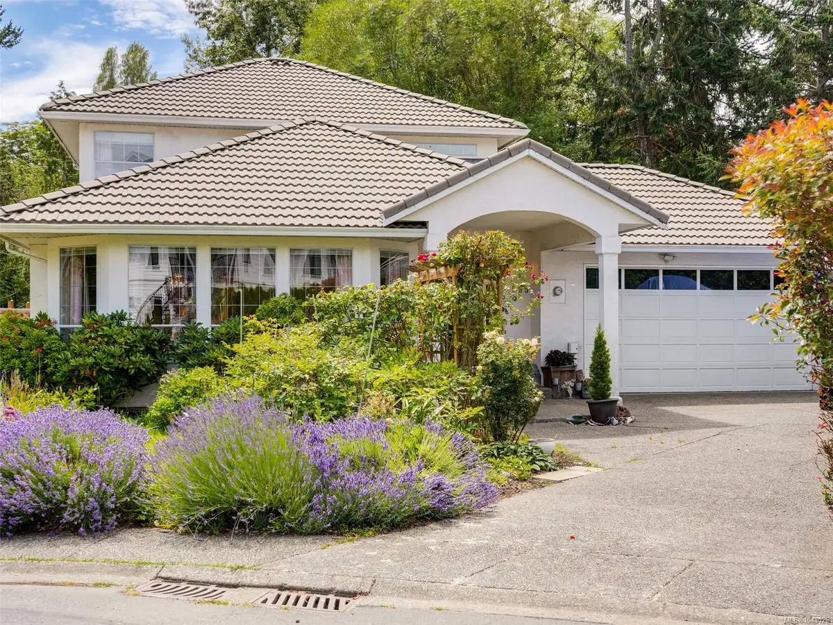 1395 Epsom Close, Saanich BC V8P 5S8