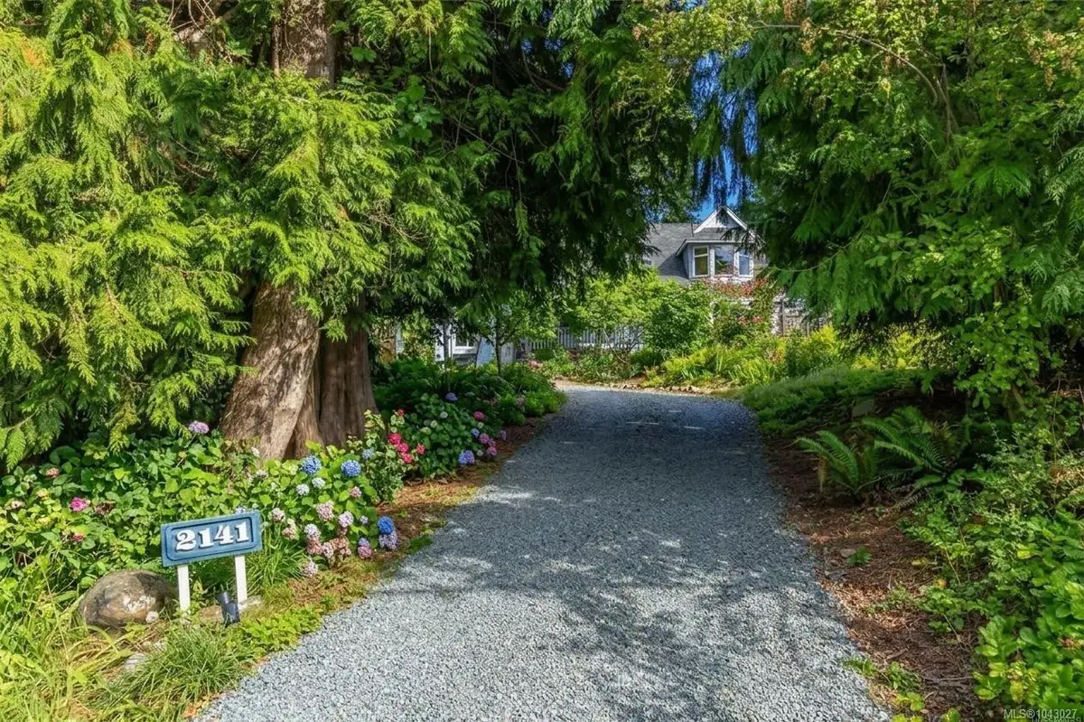 2141 Henlyn Dr, Sooke BC V9Z 0N5
