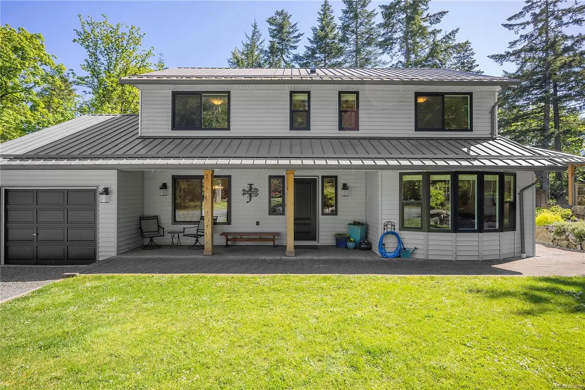 4299 Entrance Ave, Ladysmith BC V9G 1M8