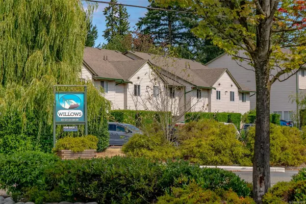 1906 Bowen Rd #8, Nanaimo BC V9S 5S6 - 2 bed, 1.0 bath in Nanaimo