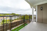 View 32