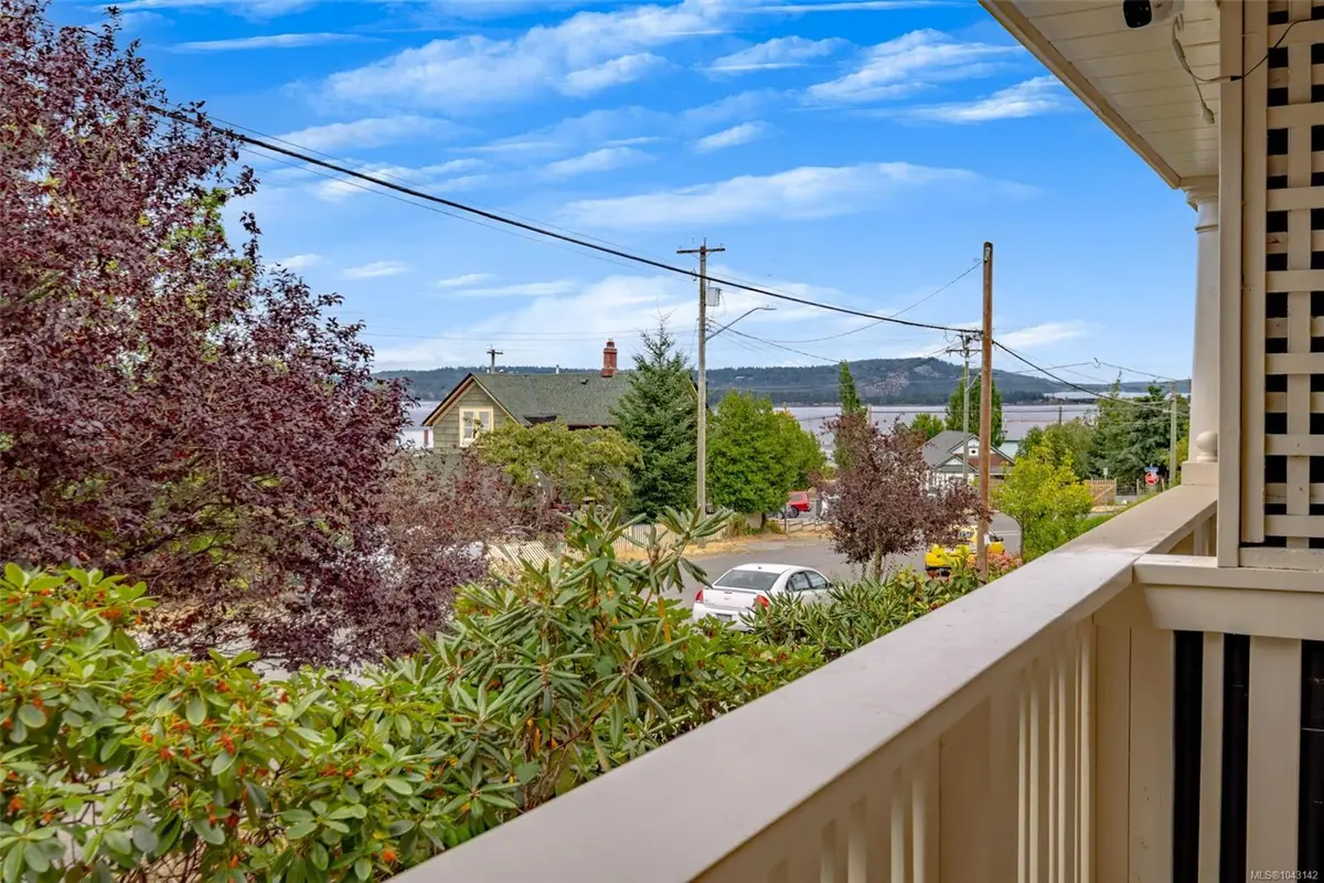 645 Selby St #204, Nanaimo BC V9R 2S2