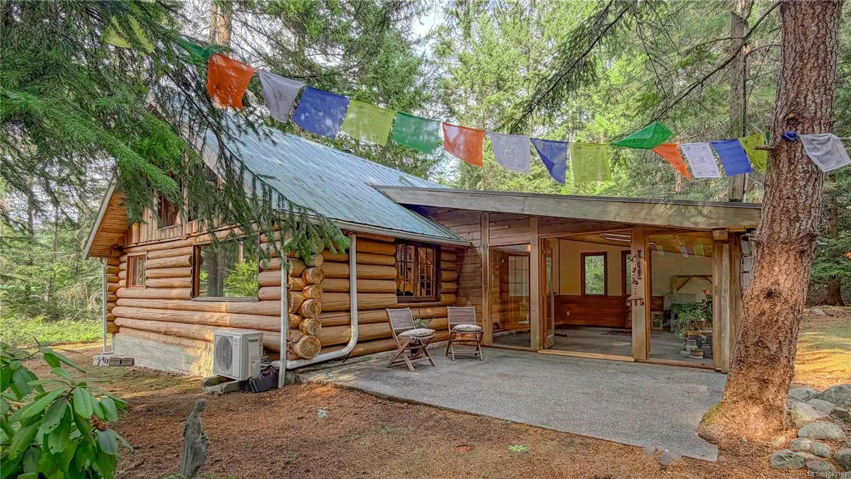1220 North Rd, Gabriola Island BC V0R 1X3