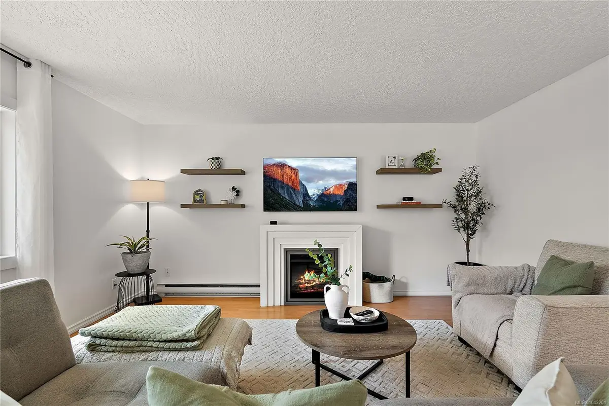 2871 Peatt Rd #8, Langford BC V9B 3V7