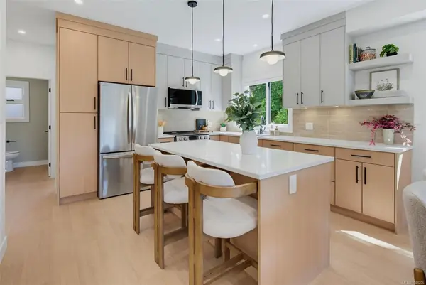 966 Siskin Ridge, Langford BC V9C 2X9 - 4 bed, 3.0 bath in Langford