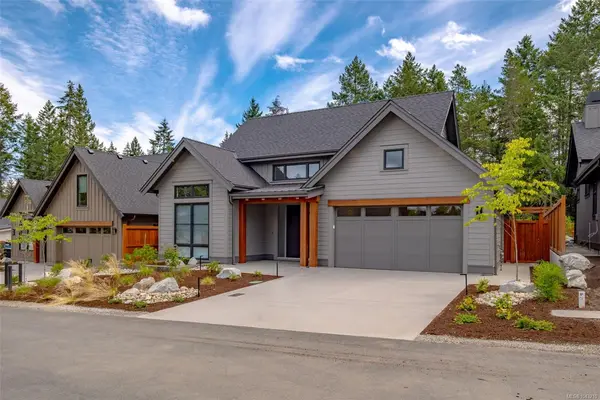 519 Hole-in-One Dr, Qualicum Beach BC V9K 1B0 - 3 bed, 2 bath property for sale in Qualicum Beach