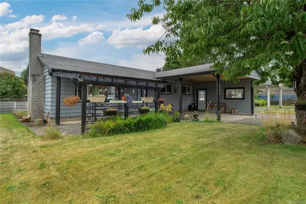 2505 Alder St S, Campbell River BC V9W 5T3 - 3 bed, 2.0 bath in Campbell River