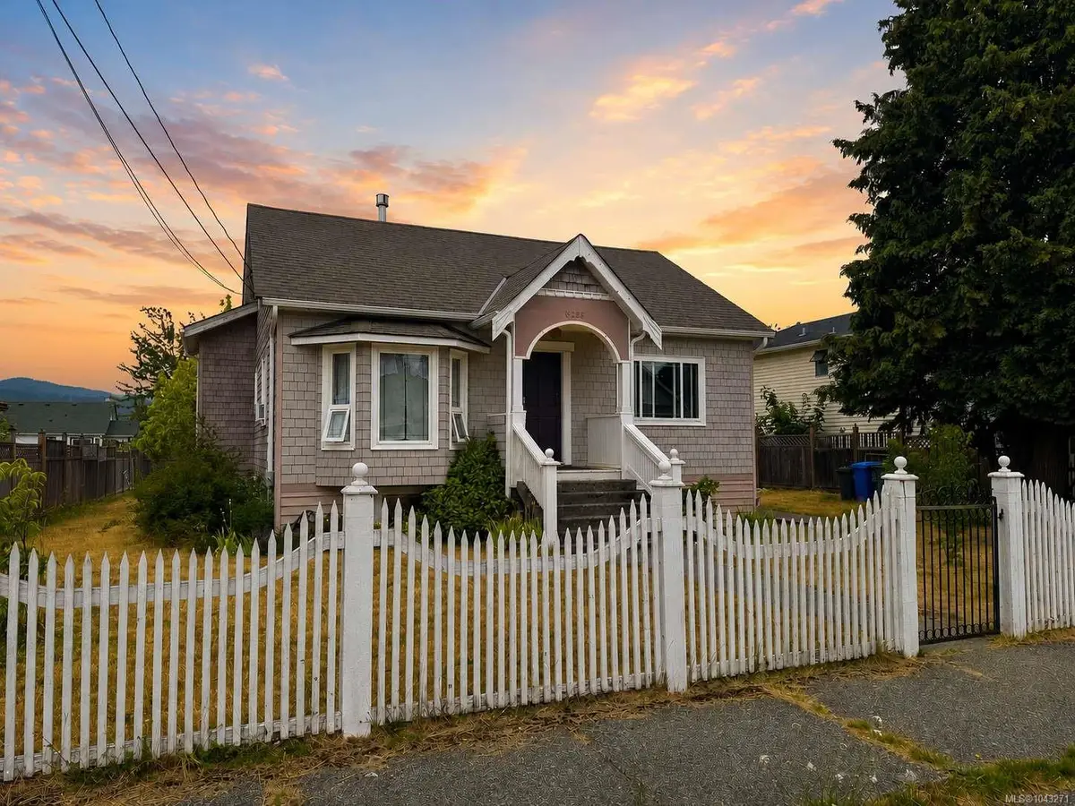 2738 12th Ave, Port Alberni BC V9Y 2T6