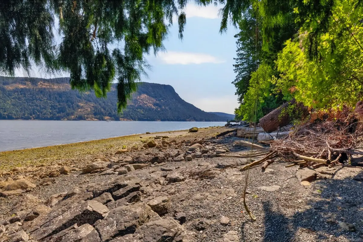 8873 Stoney Hill Rd, Duncan BC V9L 5Y4