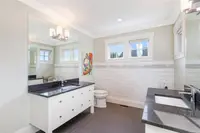 View 32