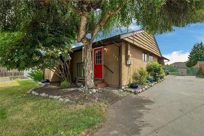 221 Hilchey Rd, Campbell River BC V9W 1P5