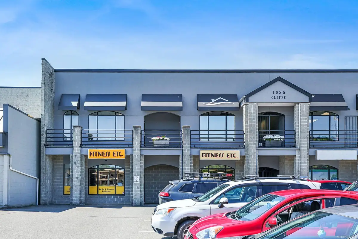 1025 Cliffe Ave #C, Courtenay BC V9N 8H7