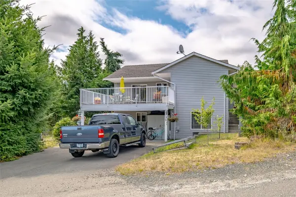 1731 Dar's Pl, Qualicum Beach BC V9K 2S3 - 4 bed, 3.0 bath in Qualicum Beach