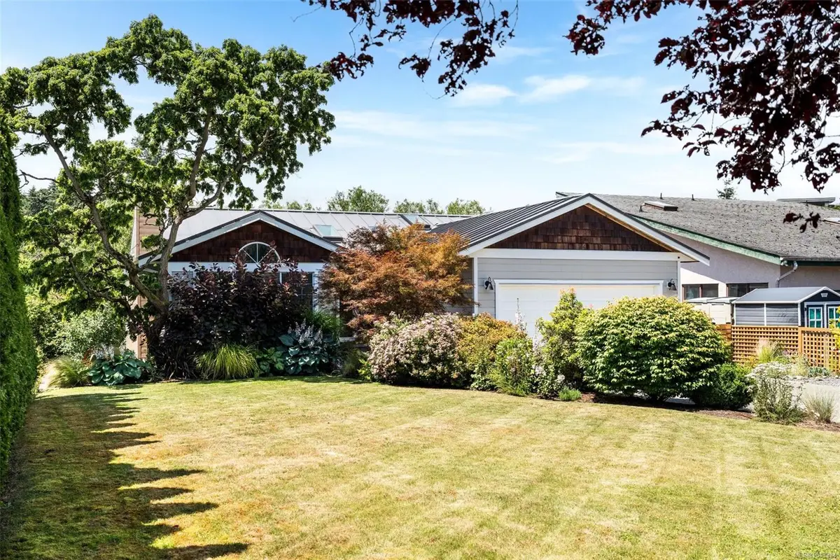 3036 Brittany Dr, Colwood BC V9B 5P7