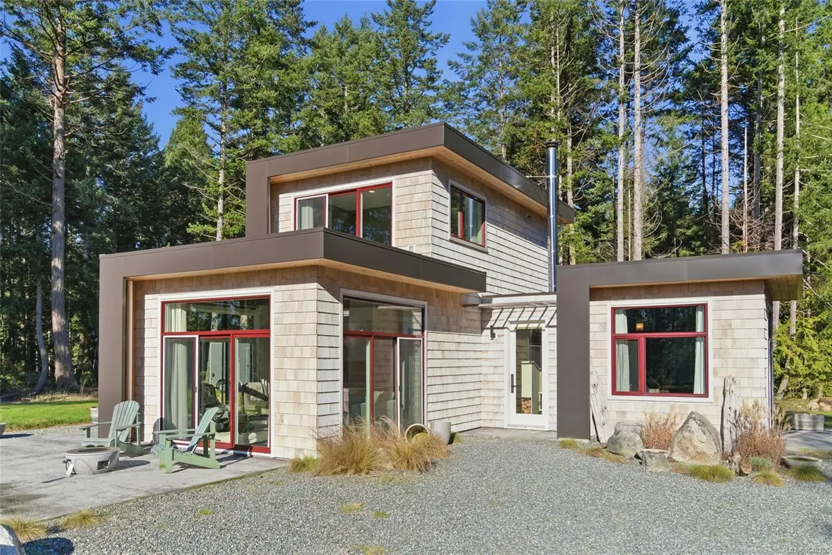 1805 Stalker Rd, Gabriola Island BC V0R 1X7