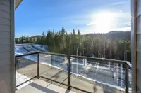 View 32