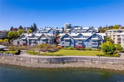 550 Blue Girl Way #101, Nanaimo BC V9S 5T6