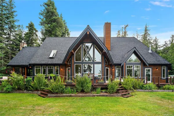 7928 White Duck Rd, Fanny Bay BC V0R 1W0 - 4 bed, 4 bath property for sale in Fanny Bay