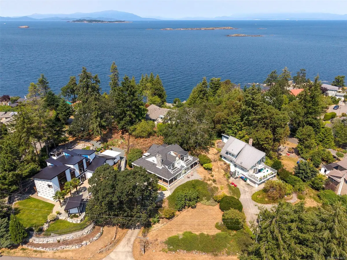 3481 Grilse Rd, Nanoose Bay BC V9P 9H8