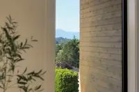 View 10
