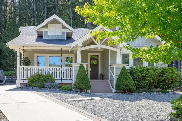 817 Swettenham Pl, Ladysmith BC V9G 1A2 - 3 bed, 3 bath property for sale in Ladysmith