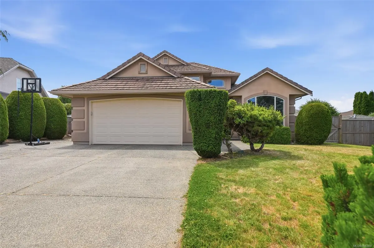 1096 Aery View Way, Parksville BC V9P 2N9