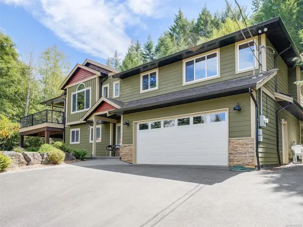 1420 Elan Pl, Sooke BC V9Z 1B2 - 3 bed, 3.0 bath in Sooke