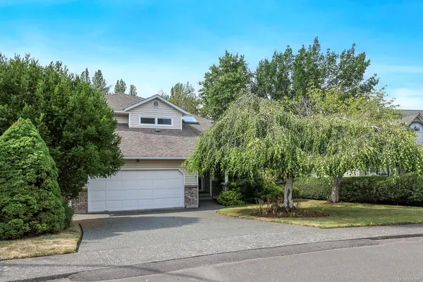 1503 Juniper Pl, Comox BC V9M 1A2 - 3 bed, 3.0 bath in Comox