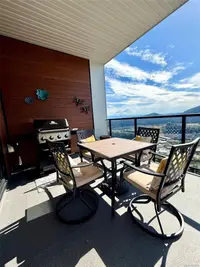 View 16