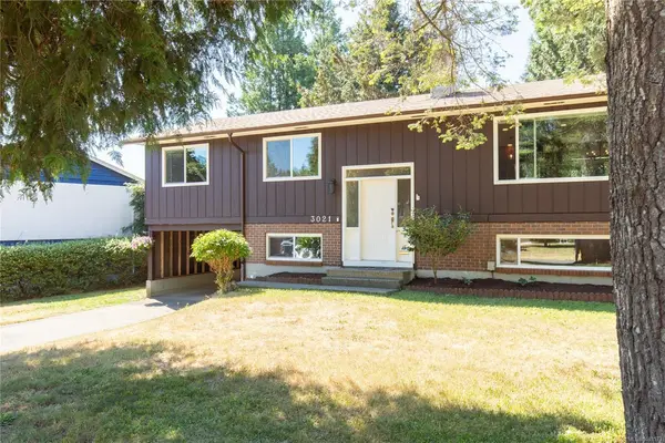 3021 Crestwood Pl, Nanaimo BC V9T 1P3 - 4 bed, 2.0 bath in Nanaimo