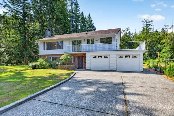 1847 Miracle Beach Dr, Black Creek BC V9J 1K1 - 4 bed, 3.0 bath in Black Creek